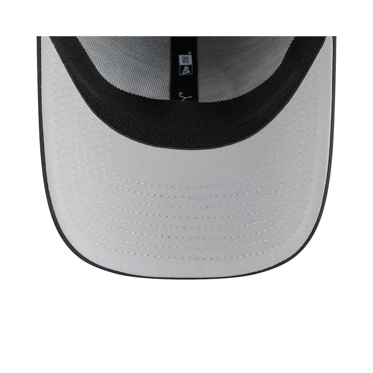 Pittsburgh Steelers New Era Perforated 39THIRTY Flex Hat