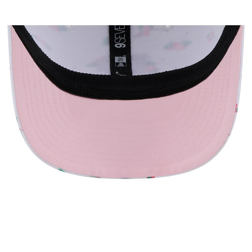 Pittsburgh Pirates Flamingo 9SEVENTY Stretch-Snap Trucker Hat