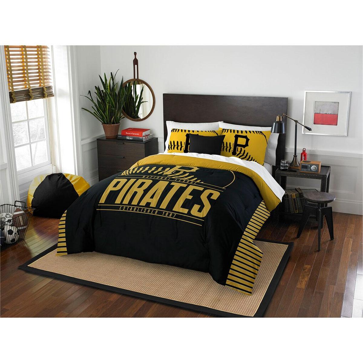 Pittsburgh Pirates The Northwest Company Grand Slam Full/Queen Comforter Set