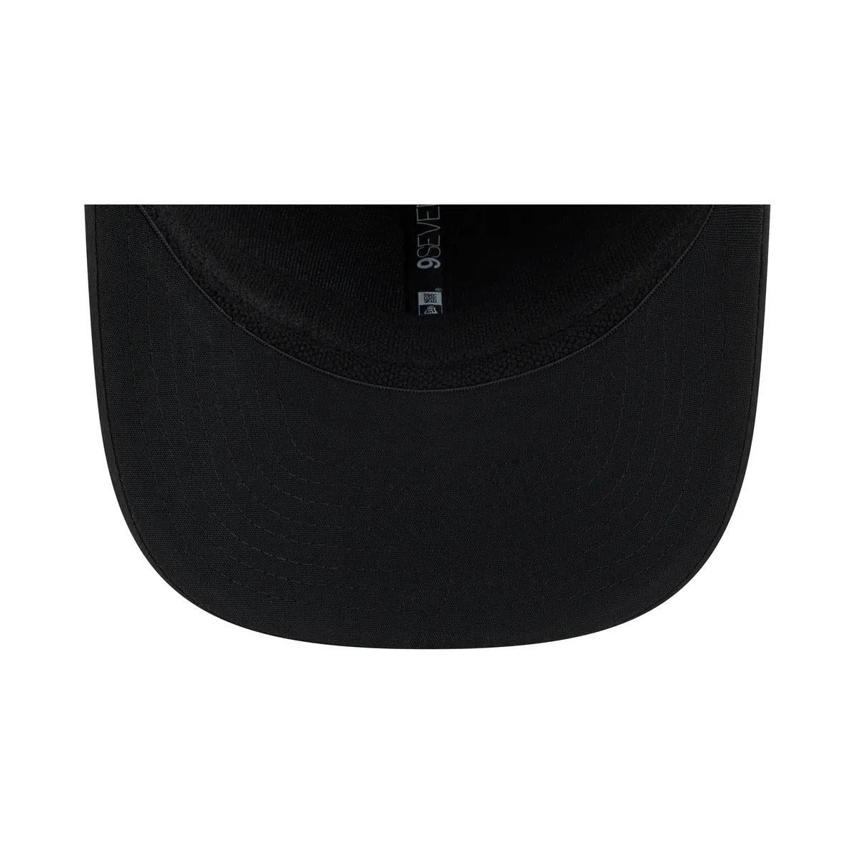 Pittsburgh Steelers New Era Black 2026 Salute To Service 9SEVENTY Adjustable Hat