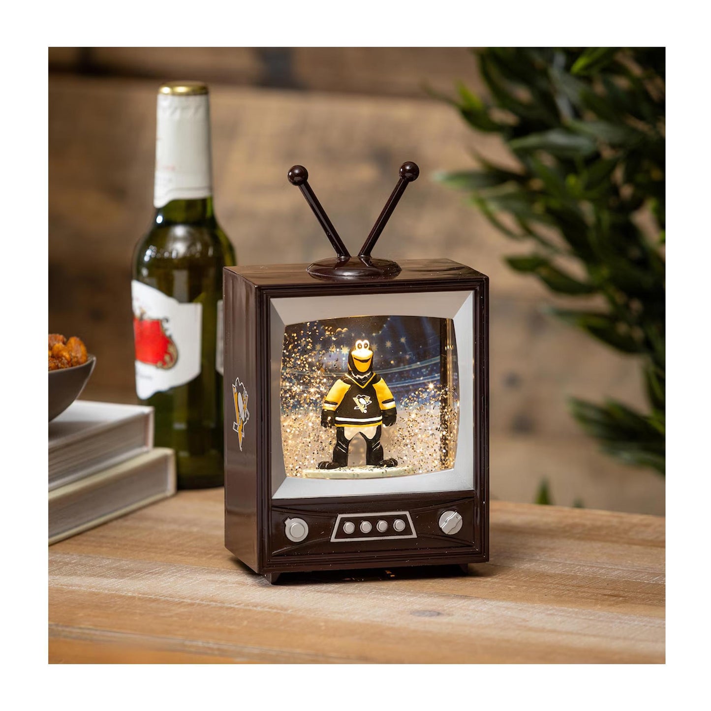 Pittsburgh Penguins 8" Vintage TV Water Globe Lantern with Mascot