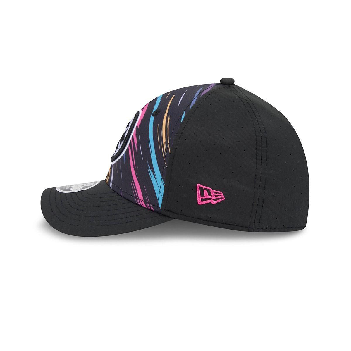 Pittsburgh Steelers New Era Black 2026 NFL Crucial Catch 39THIRTY M-Crown Stretch Hat