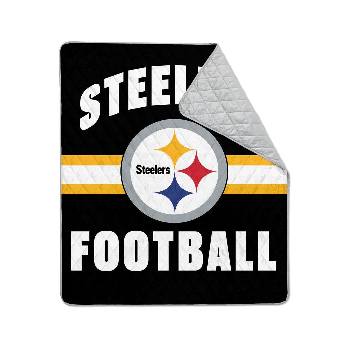 Pittsburgh Steelers 60x70" Strip Sack Outdoor Blanket