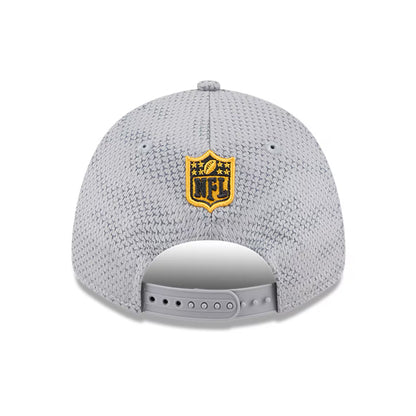 Men's Pittsburgh Steelers New Era Gray 2024 Sideline 9FORTY Stretch-Snap Hat