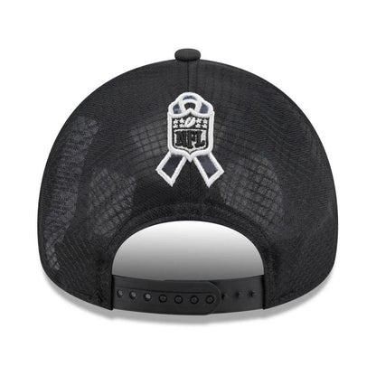 Pittsburgh Steelers New Era Black 2026 Salute To Service Apex 9FORTY Adjustable Trucker Hat