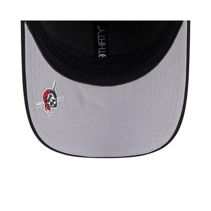 Pittsburgh Pirates New Era Black Dash 39THIRTY Flex Hat
