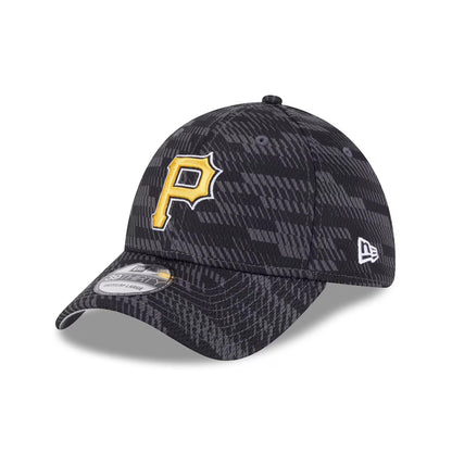 Pittsburgh Pirates New Era Black 2025 MLB Clubhouse 39THIRTY Flex Hat