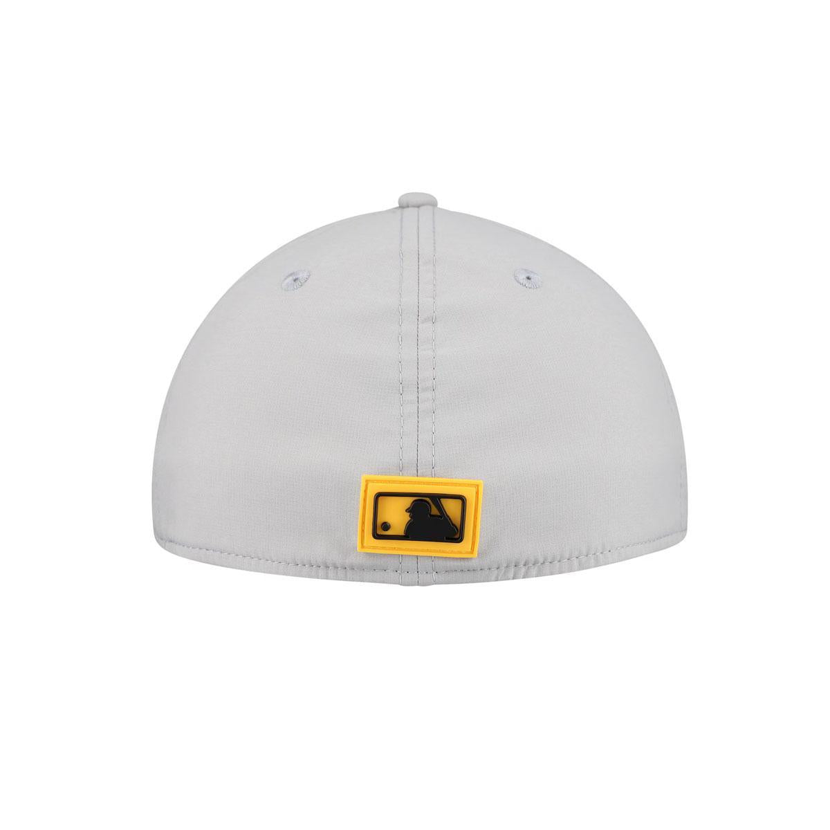 Pittsburgh Pirates New Era Gray 2025 Clubhouse Alternate 39THIRTY Flex Hat