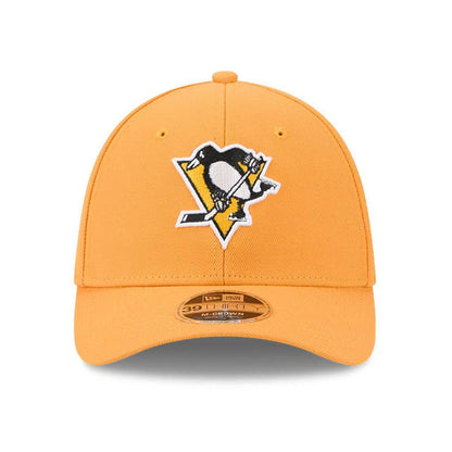 Pittsburgh Penguins New Era Mens Gold 39THIRTY Modern Crown Flex Hat