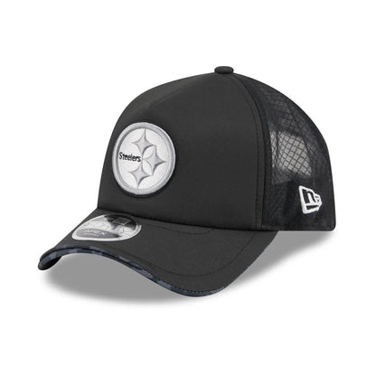 Pittsburgh Steelers New Era Black 2026 Salute To Service Apex 9FORTY Adjustable Trucker Hat