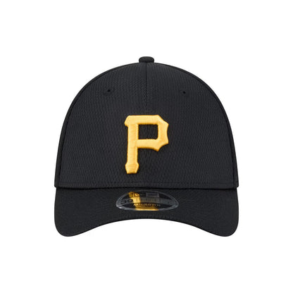Pittsburgh Pirates New Era Black Dash 39THIRTY Flex Hat