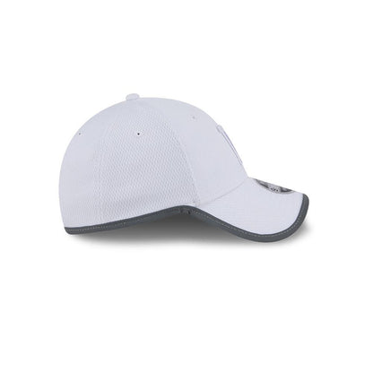 Pittsburgh Pirates White Reflective 9FORTY Stretch-Snap Hat