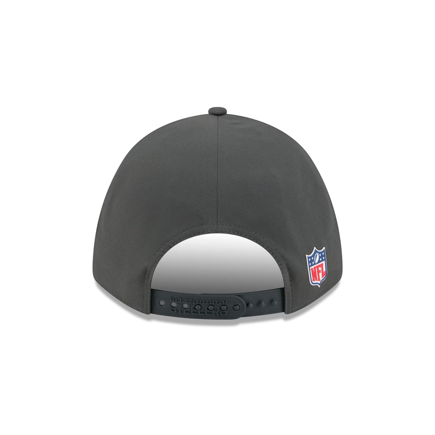 Pittsburgh Steelers New Era 2025 Sideline Cold Weather 9FORTY Charcoal M-Crown Adjustable Hat