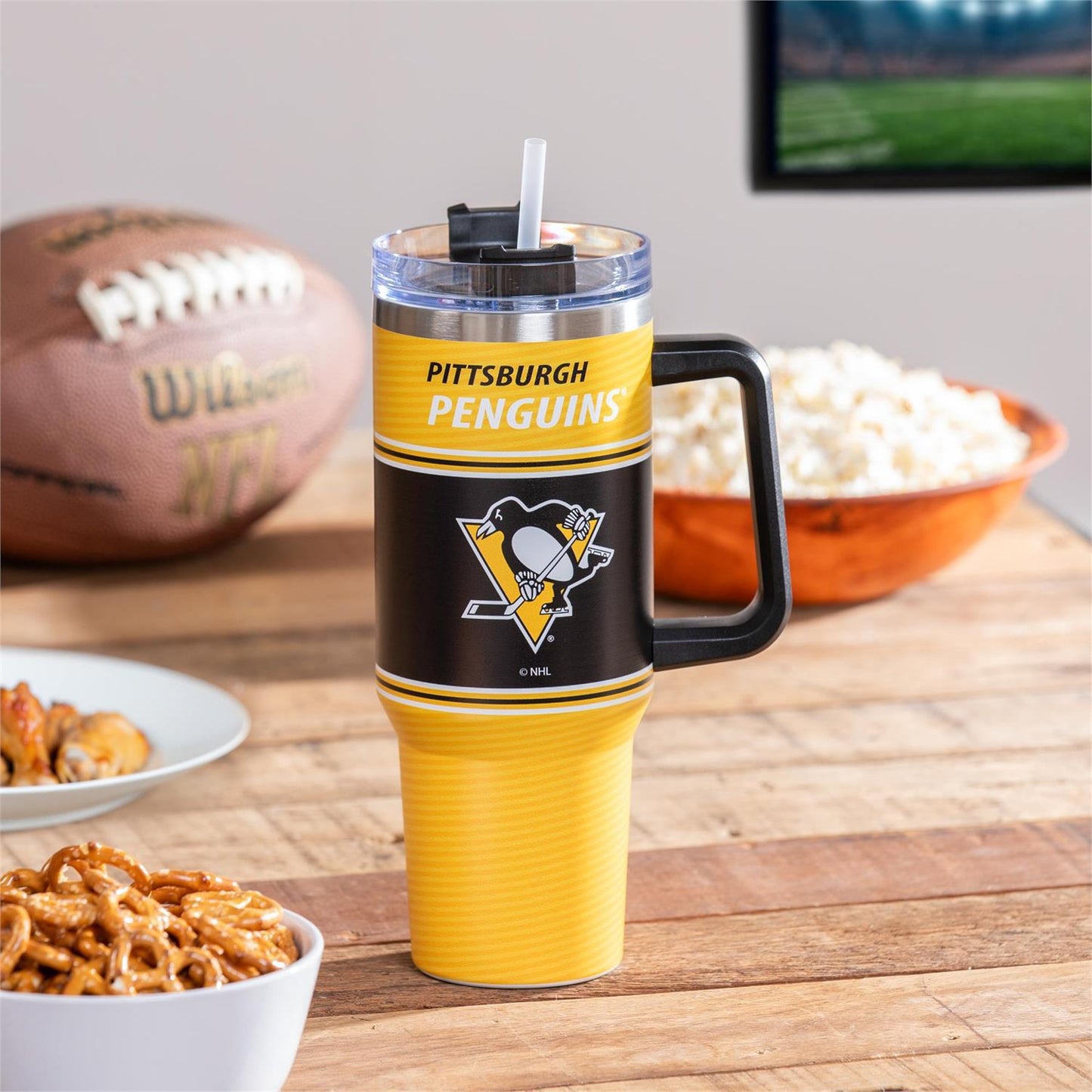 Pittsburgh Penguins 40oz. Stainless Steel Canyon Cup