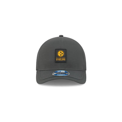 Pittsburgh Steelers Youth New Era 2025 Sideline Cold Weather 9FORTY Charcoal M-Crown Adjustable Hat