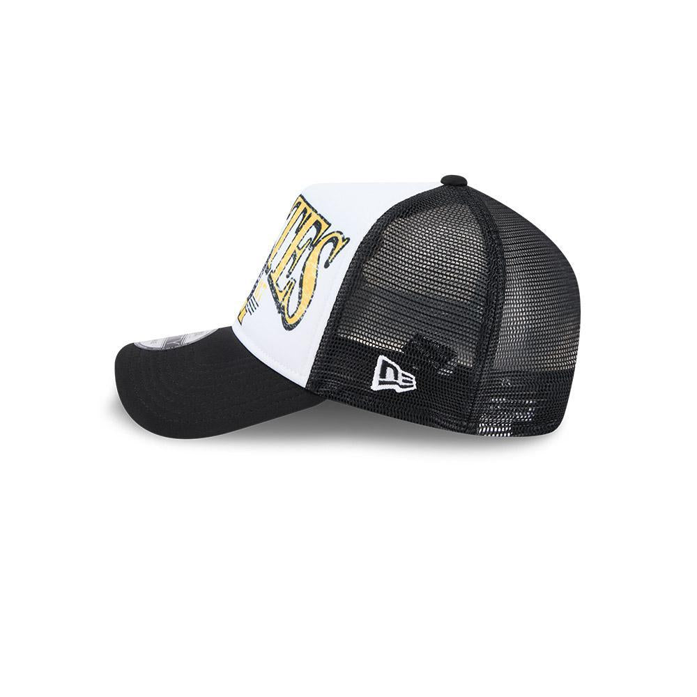 Pittsburgh Pirates Distressed 9FORTY Adjustable A-Frame Trucker Hat