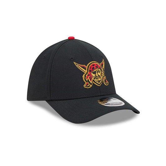 Pittsburgh Pirates Mens Black City Connect 39THIRTY M-Crown Flex Hat