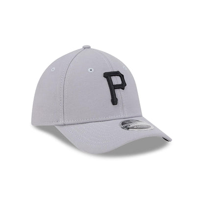 Pittsburgh Pirates Mens Gray Team Classic 39THIRTY Flex Hat