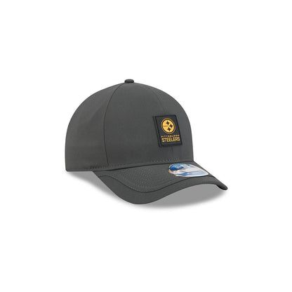 Pittsburgh Steelers Youth New Era 2025 Sideline Cold Weather 9FORTY Charcoal M-Crown Adjustable Hat